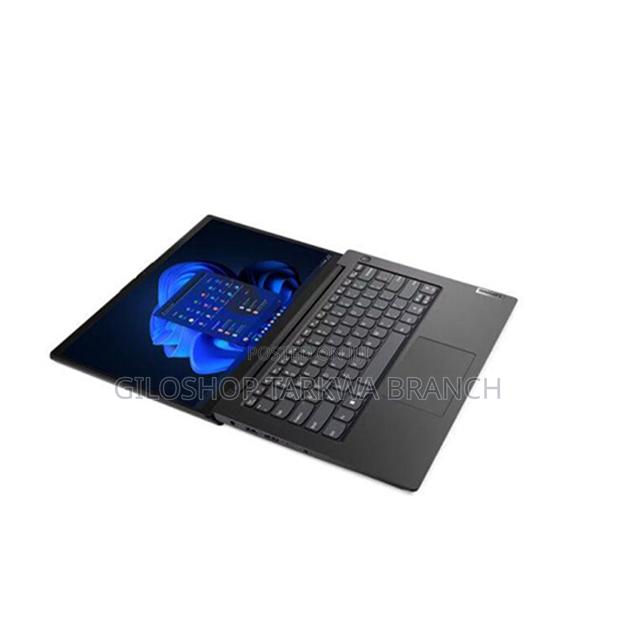 New Laptop Lenovo V15 8GB Intel Core I5 SSD 512GB · Photo 1
