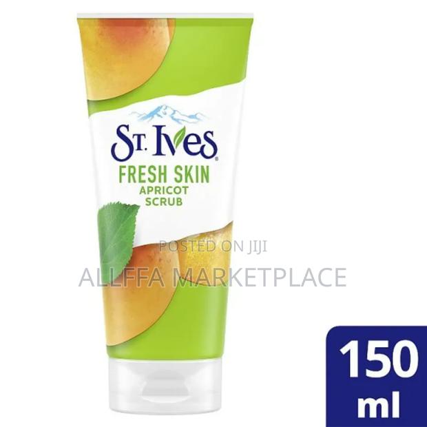 St Ives Fresh Skin Apricot Scrub 150ml · Photo 1