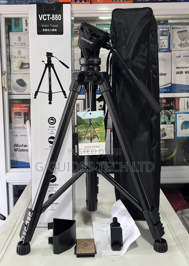 Yunteng VCT-880 Professional Tripod Stand Camera and Phone · Photo 1