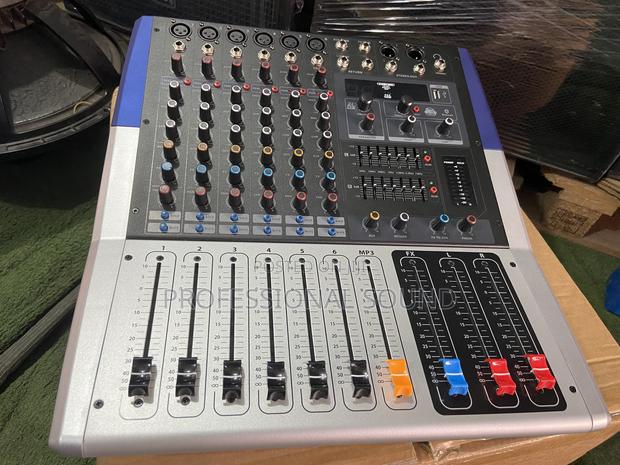 Soundcraft Powered Mixer Kv6 · Photo 2
