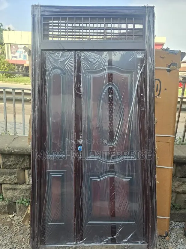 Vent Or Funlight Door · Photo 1