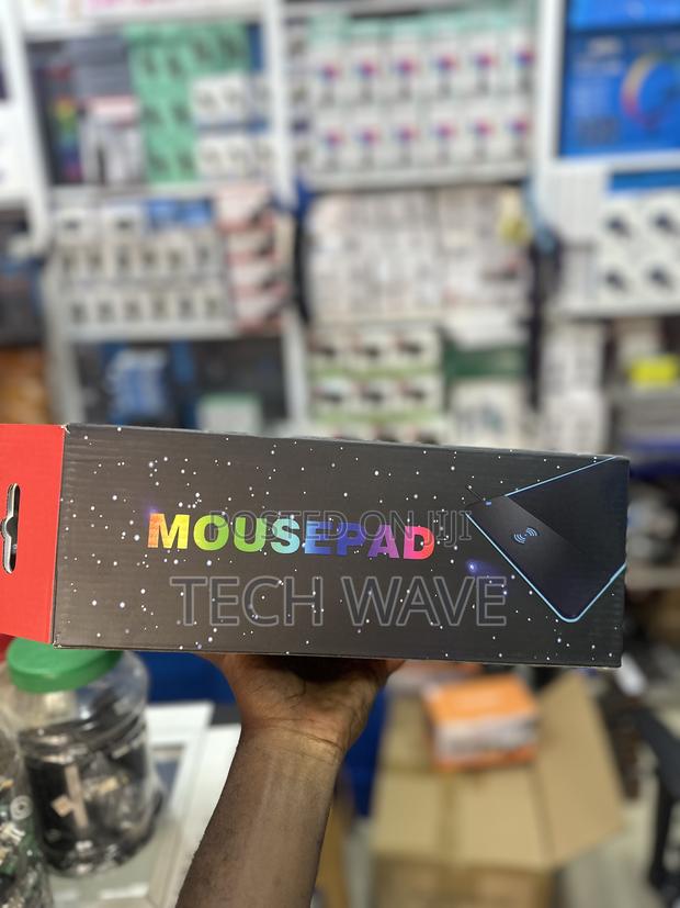 RGB Mouse Pad With Wireless Charging · Photo 2