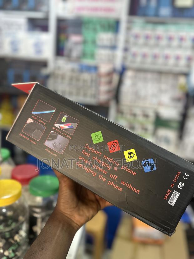 RGB Mouse Pad Wireless Charging · Photo 2