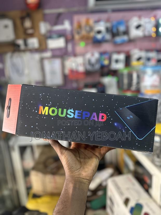 RGB Mouse Pad Wireless Charging · Photo 4