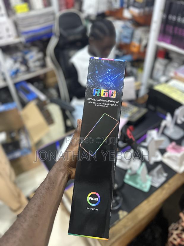 RGB Gaming Mouse Pad · Photo 2