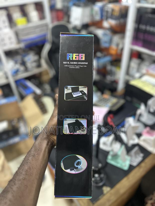 RGB Gaming Mouse Pad · Photo 3