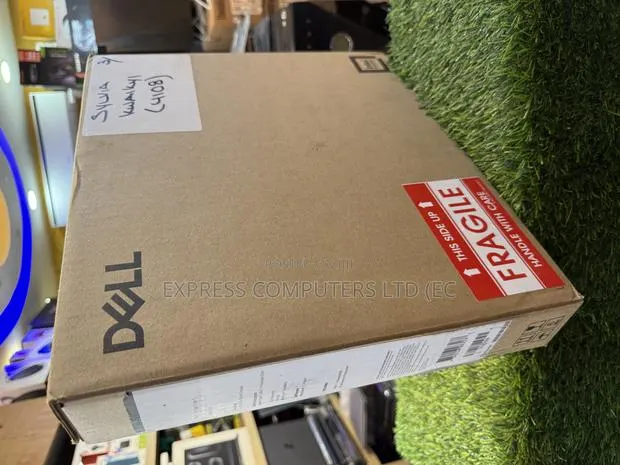 New Laptop Dell Plus 14 16GB Intel Core Ultra 7 SSD 1T · Photo 1