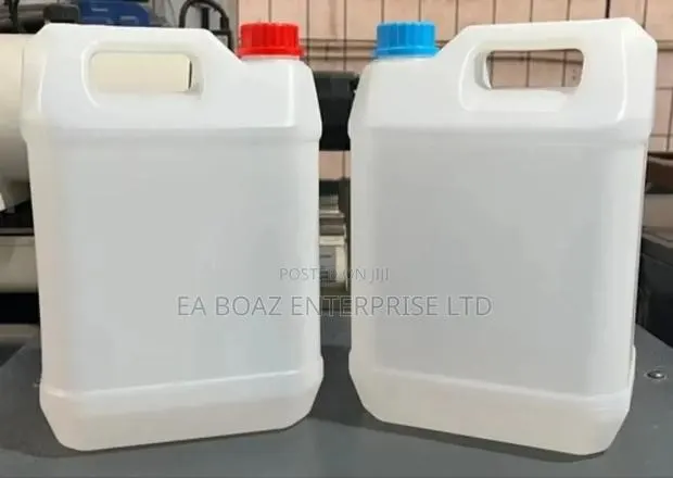 Wholesale 4.5l Hpde Plastic Jerry Can Bottle White ,10pcs · Photo 3
