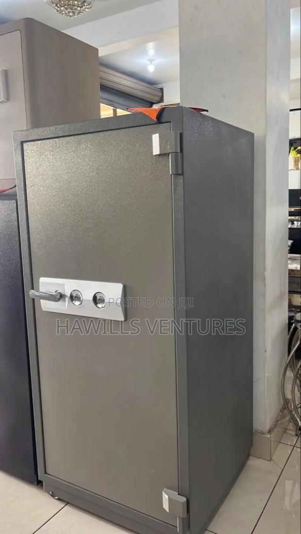 Fireproof Money Safe · Photo 1