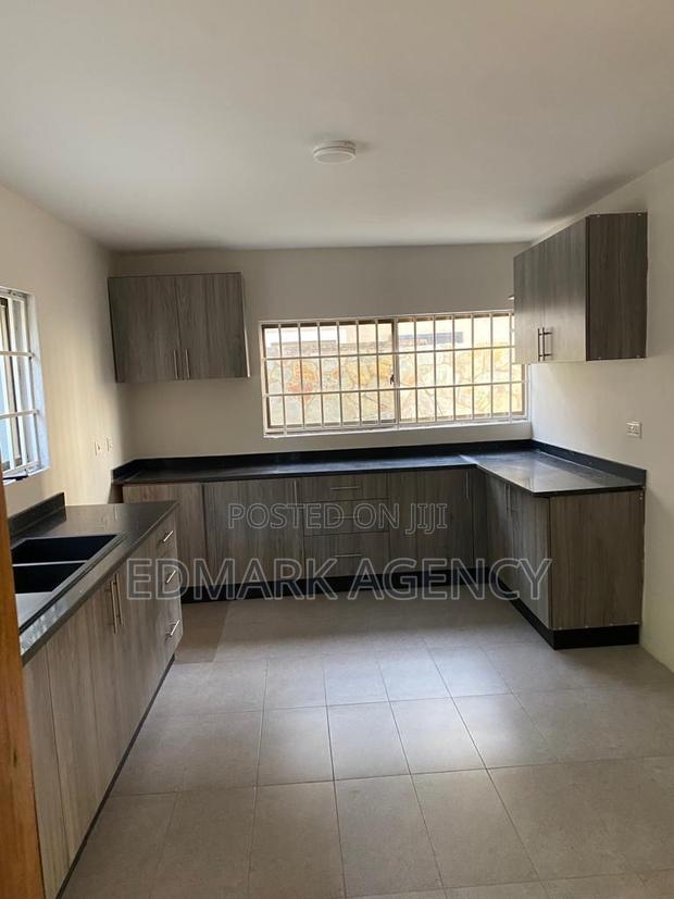 3bdrm House in Ashongman Estate, Police Station for sale · Photo 7
