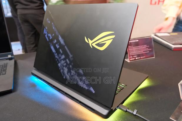 New Laptop Asus ROG Strix G17 32GB Intel Core Ultra 9 SSD 2T · Photo 3