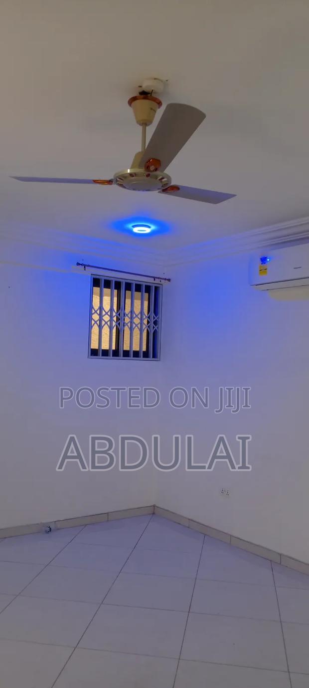 Chamber and Hall · Photo 6