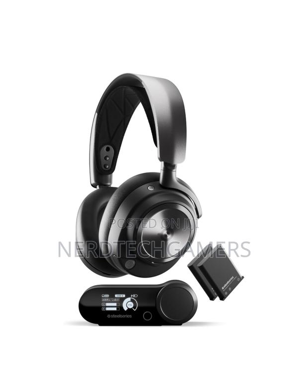 Steelseries Arctis Nova Pro Wireless Gaming Headset · Photo 2