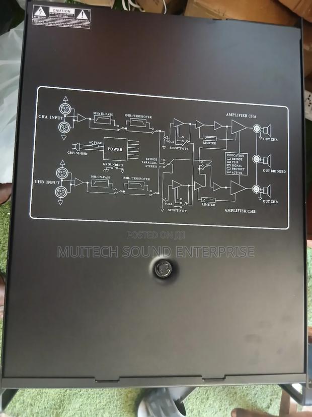 CA20 Power Amplifier · Photo 3