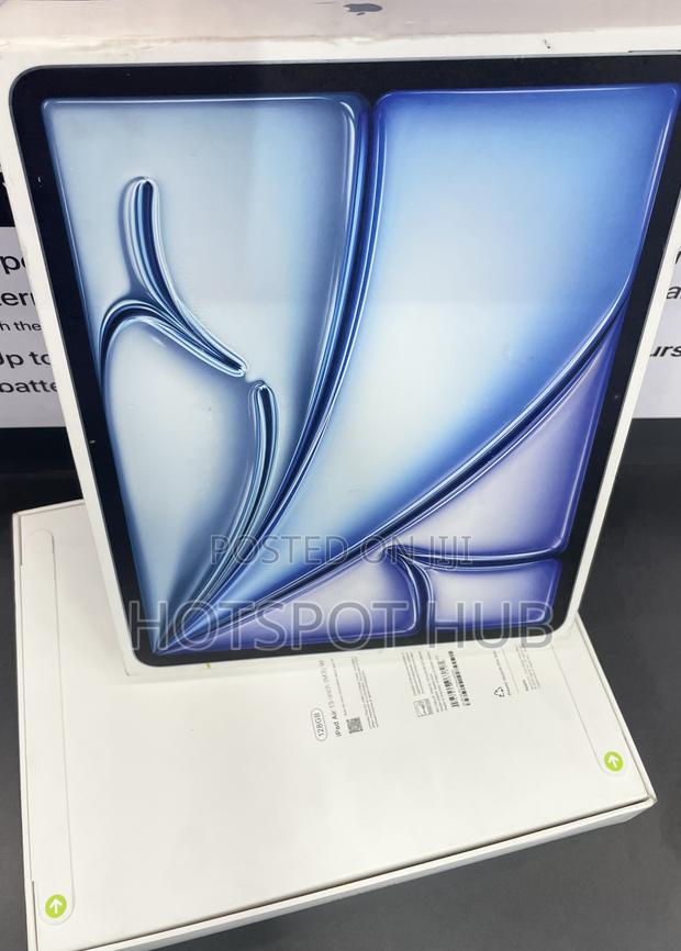 New Apple iPad Air 128 GB Blue · Photo 2