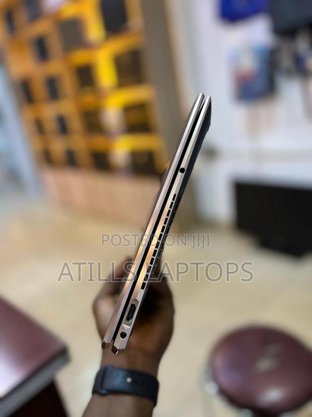 Laptop HP Spectre X360 15 16GB Intel Core I7 SSD 256GB · Photo 5