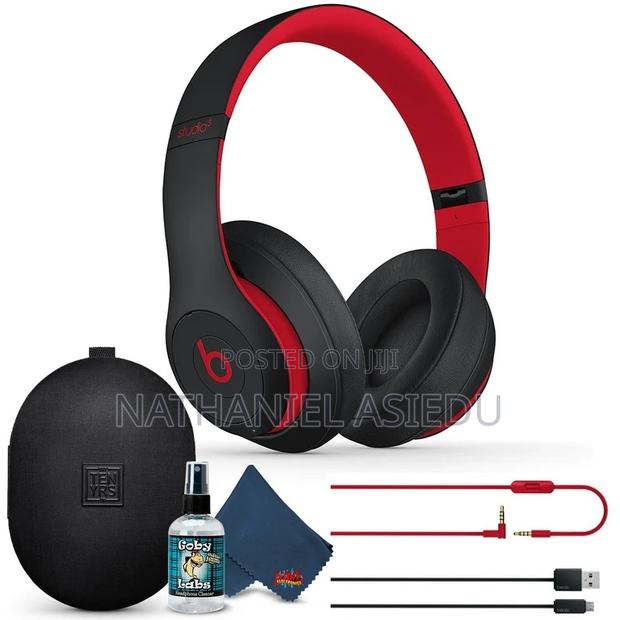 Beats Solo 3 Wireless Headphone · Photo 1