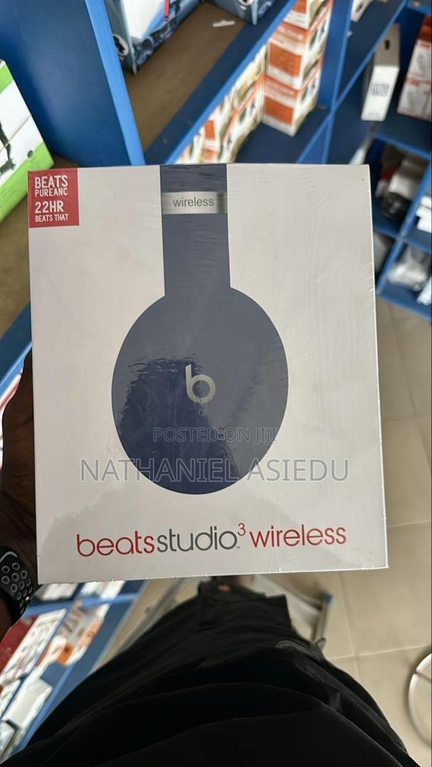 Beats Solo 3 Wireless Headphone · Photo 2