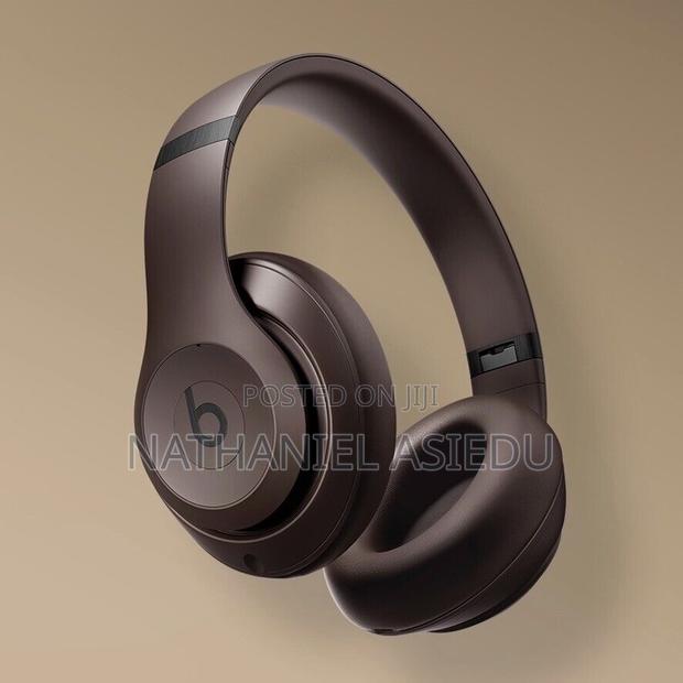 Beats Solo Headset · Photo 1