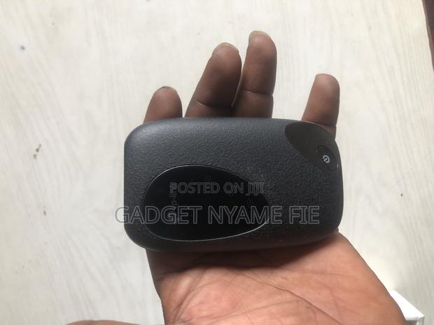 Tp-Link 4g Lte Mobile Wi-Fi (Sim Card Plug and Play) · Photo 4