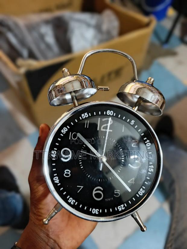 Loud Alarm Clock · Photo 2