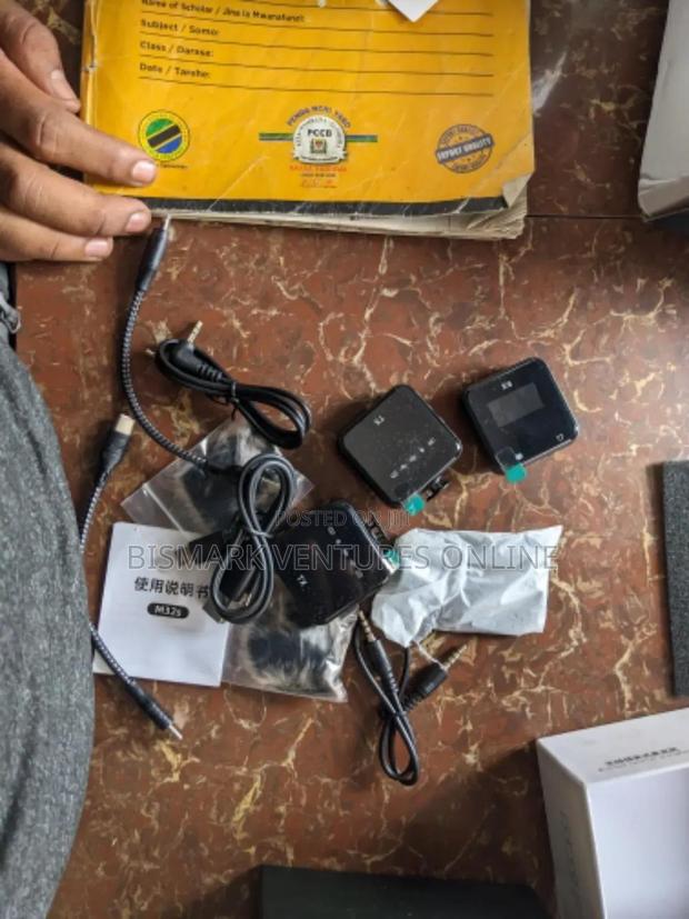 30meters Wireless Lavalier Microphone · Photo 2