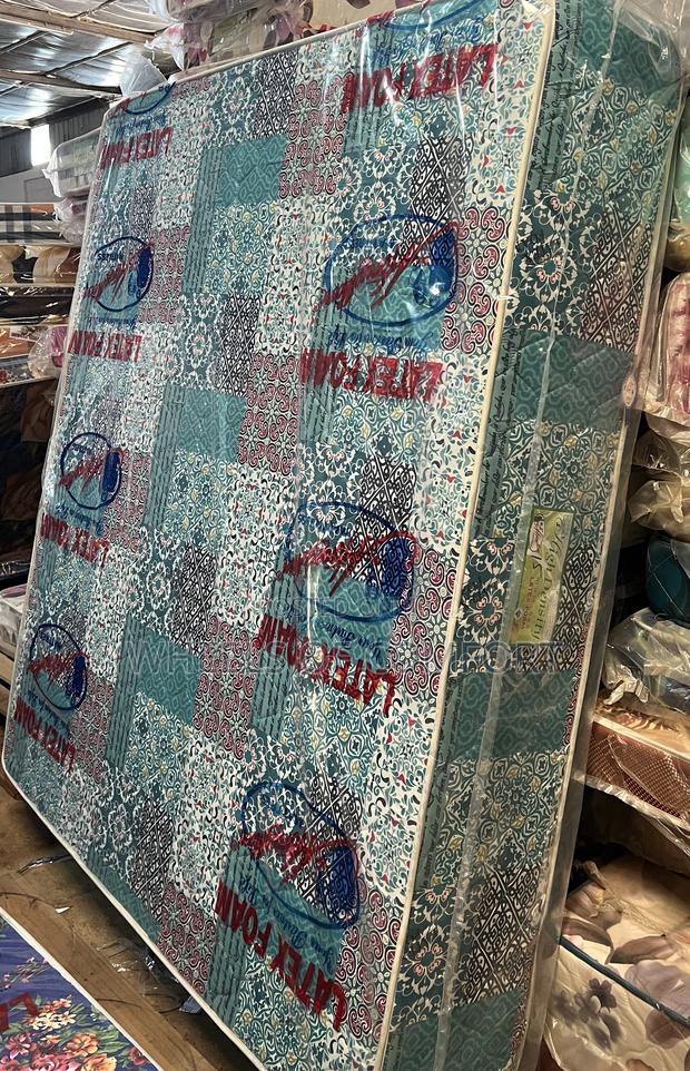 Hd1 Polyester 10inches Latex Foam Mattress · Photo 2