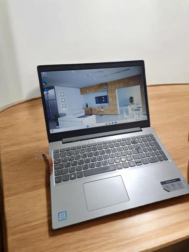 Laptop Lenovo IdeaPad L340 8GB Intel Core i5 SSD 256GB · Photo 1