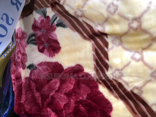 Luxury Fluffy Blanket · Photo 1