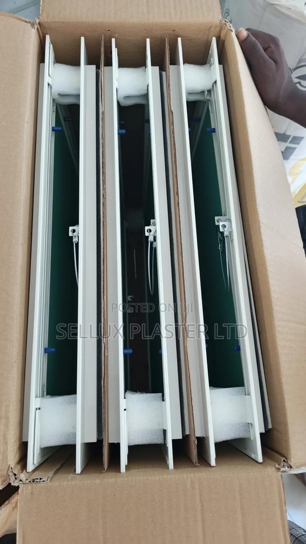 Access Panel 60x60 · Photo 4