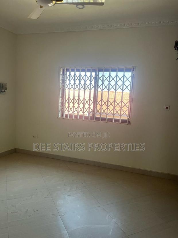 4bdrm House in Teshie Raster for rent · Photo 3