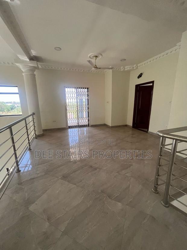 4bdrm House in Teshie Raster for rent · Photo 6