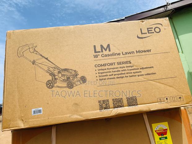 Still Sealed Leo 4hp Lawn Mower · Photo 1