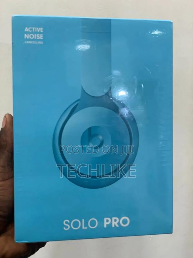 Beats Solo Pro Wireless Noise Cancellation · Photo 1
