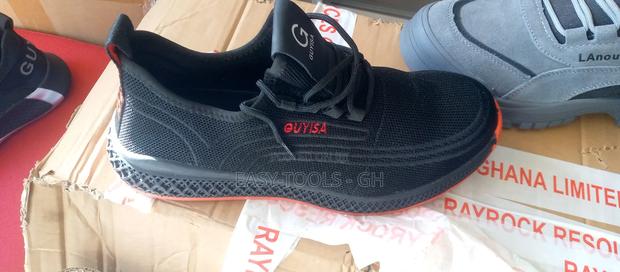 Safety Shoes ( Males / Females ) · Photo 7