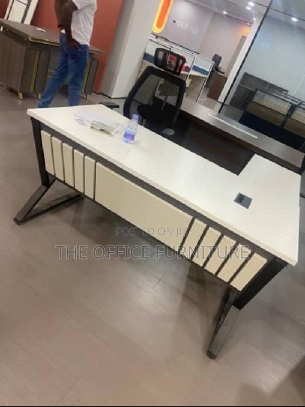 Modern Executive Office Desk (160cm) · Photo 3