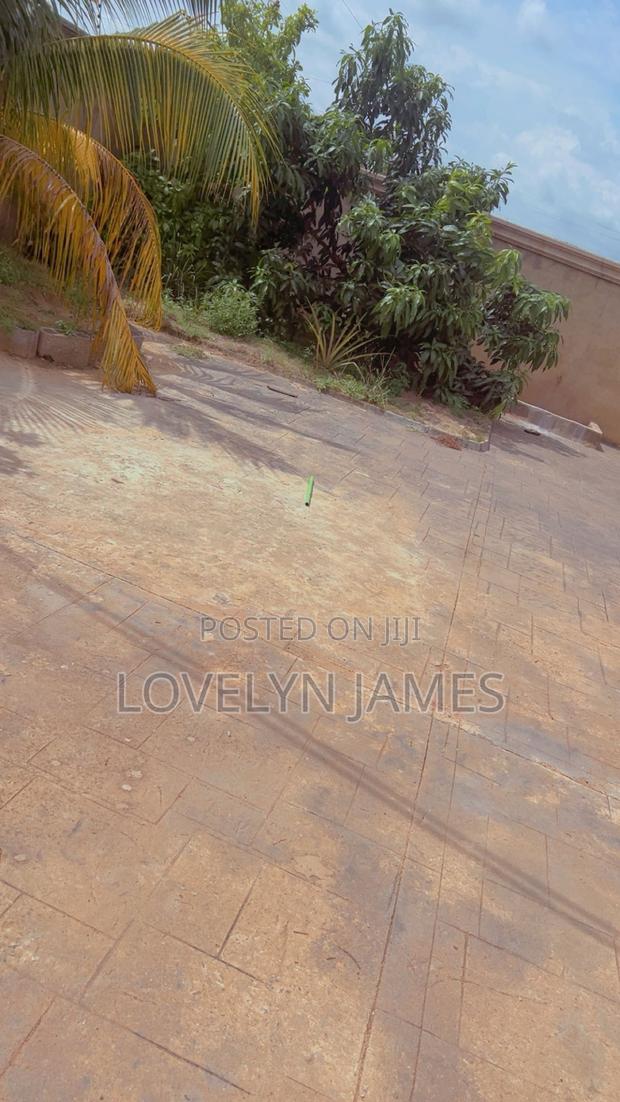 Furnished 4bdrm Bungalow in Adenta New Legon for rent · Photo 3