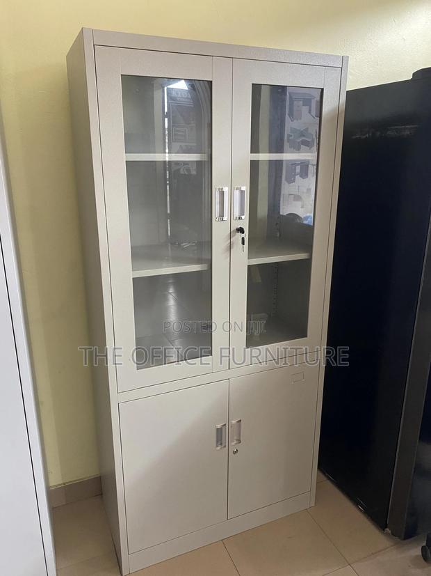 Half Glass Four Doors Cabinet · Photo 2