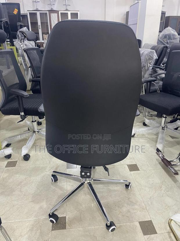 Office Swivel Chair · Photo 2