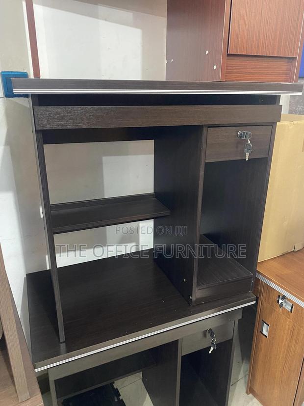 Computer Desk · Photo 1