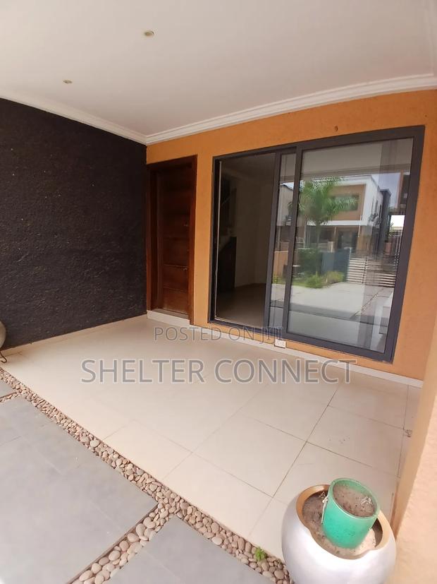 3bdrm Duplex in Ayi Mensah, Oyarifa for rent · Photo 3