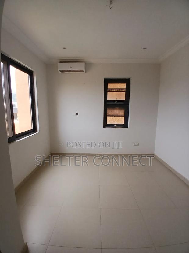 3bdrm Duplex in Ayi Mensah, Oyarifa for rent · Photo 5