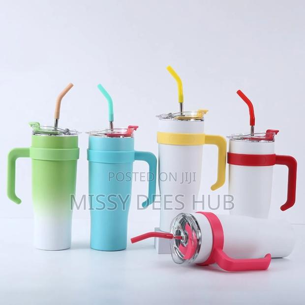 2-Colour Stanley Cup · Photo 2
