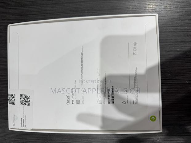 New Apple iPad (2025) 128 GB Blue · Photo 2