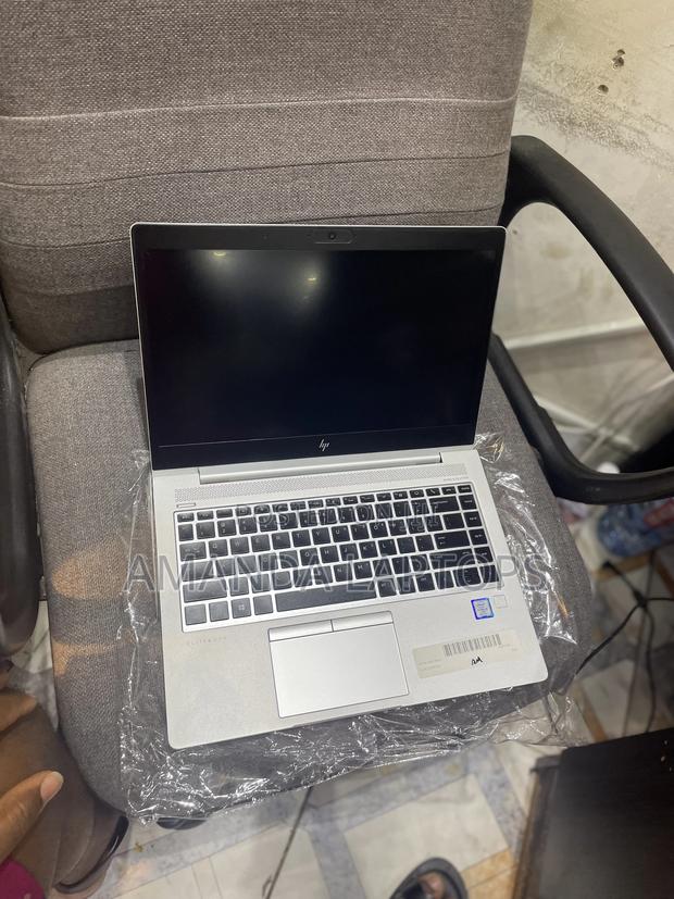 New Laptop HP EliteBook 840 G5 12GB Intel Core i5 SSD 256GB · Photo 2