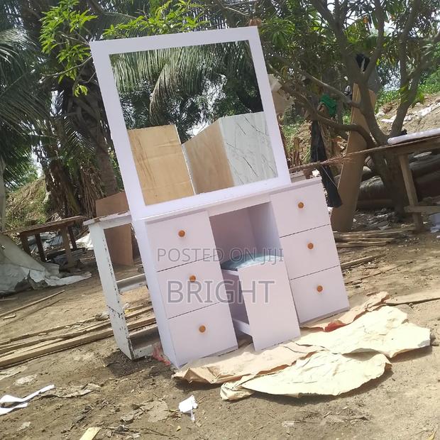 Dressing Mirror · Photo 1