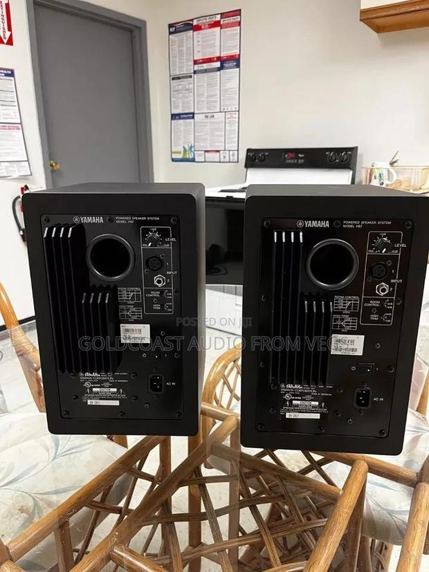 Yamaha Hs7i Powered Studio Monitor Sealed Box · Photo 4