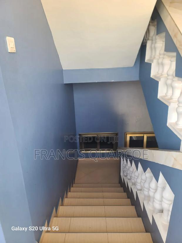 3bdrm Apartment in Francis Quarcoe, Dome for rent · Photo 3