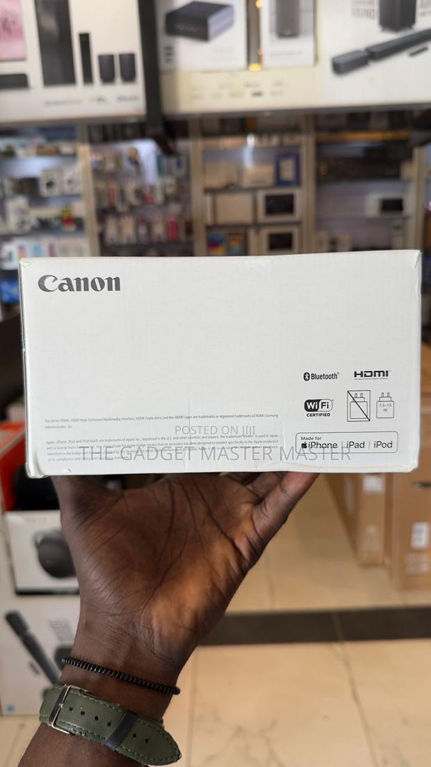 Canon Powershot V1 · Photo 4