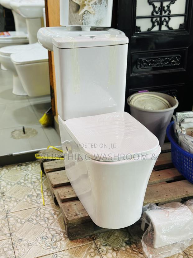 Luxury/Modern Water Closet Two Piece · Photo 3